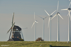 Molens-in-de-Eemshaven1